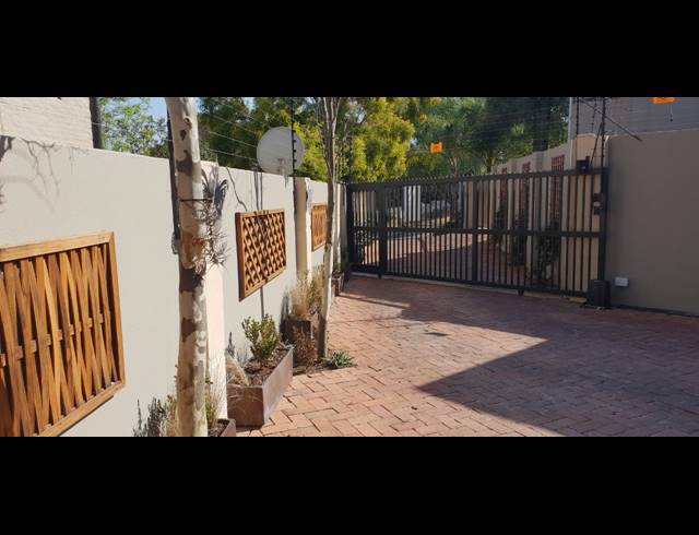 3 BEDROOM HOUSE RENTED IN GARSFONTEIN